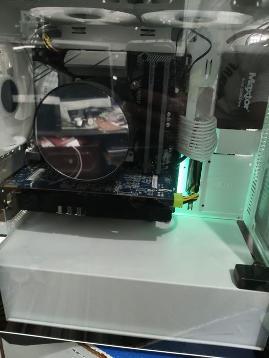 Vendo torre branca.bem estimada