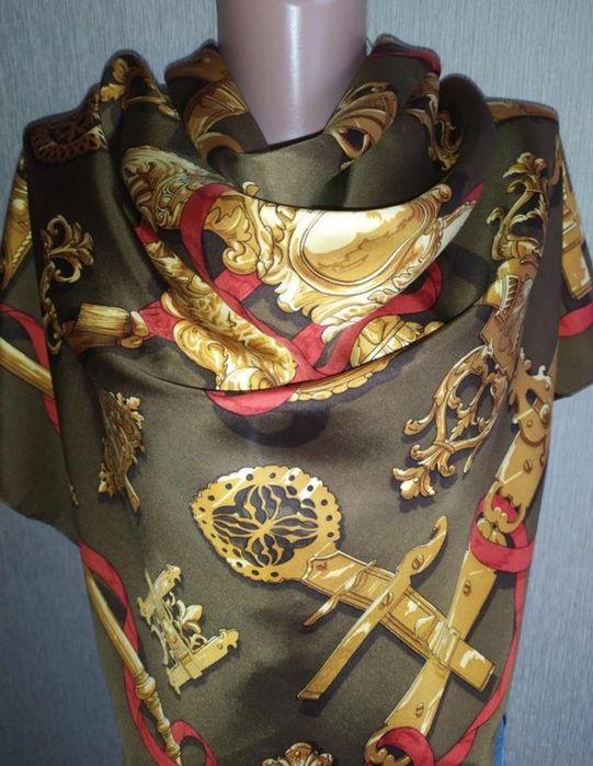 Hermes 1970 роки шикарна вінтажна шовкова хустка