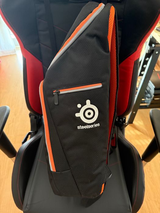 Mochila STEELSERIES Gaming (Universal - 17'' - Preto) COMO NOVA!!