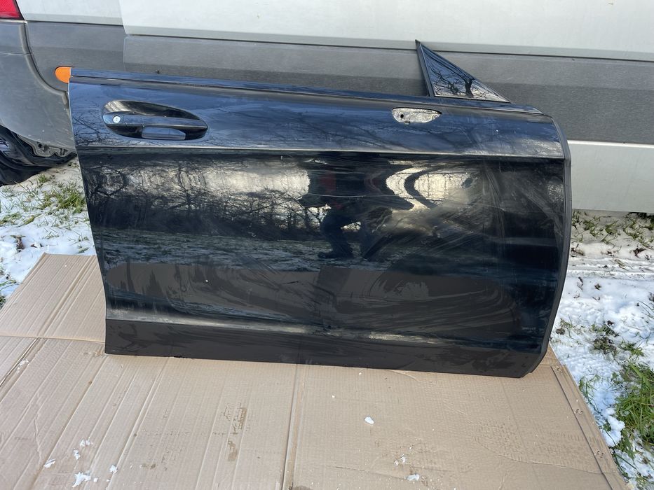 Двері MERCEDES W218 C218 CLS з стіклом (ліві,праві,зад,перед)