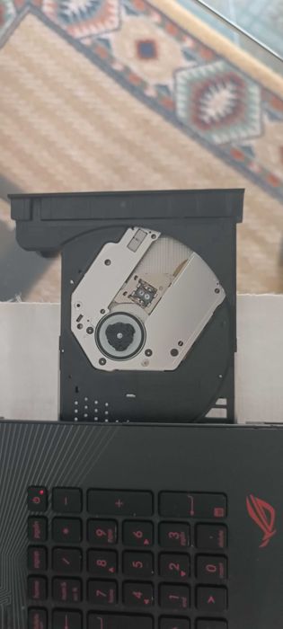 Portátil Asus ROG GL752VW, como NOVO!