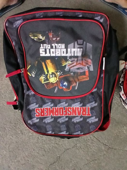 Mochilas escola bom estado