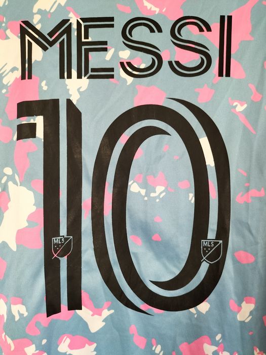 Коллекционная футболка футбольная adidas inter miami messi размер S