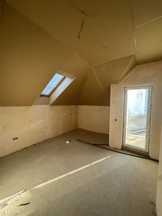 Великий світлий будинок у закритому котеджному містечку 41431