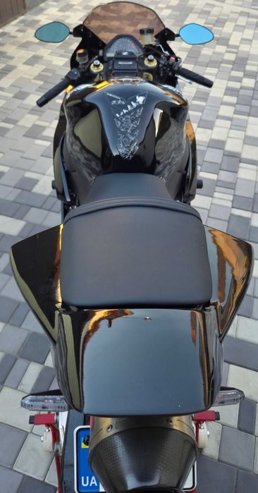 Продам Honda FireBlade cbr1000rr