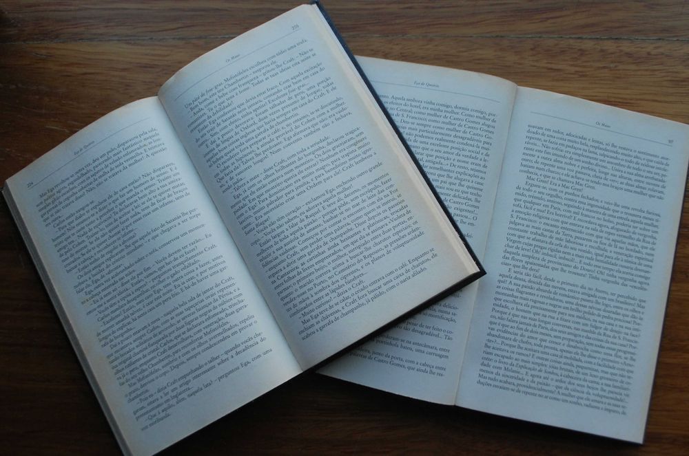 Os Maias de Eça de Queirós (Volume I e Volume II)