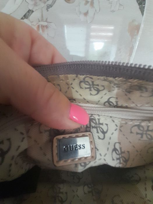 Клатч-сумочка через плече Guess