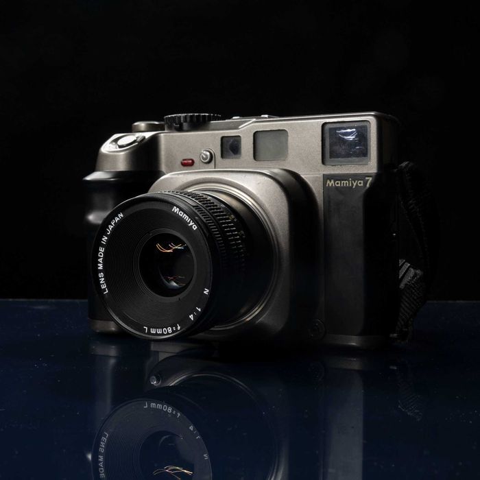 Mamiya 7 z obiektywem 80mm f/4.0 w super stanie