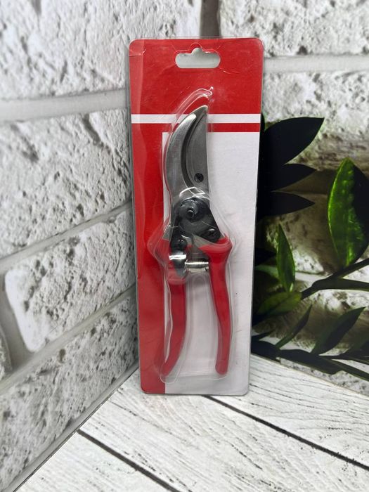 Секатор садовый 20см