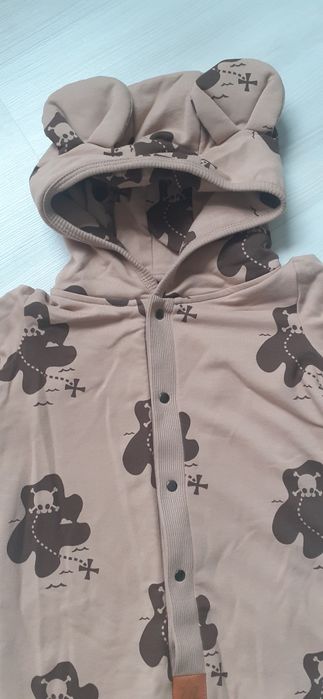 Kombinezon dres zezuzulla 104 cm stan idealny