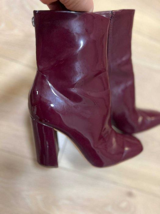 buty na obcasie Guess