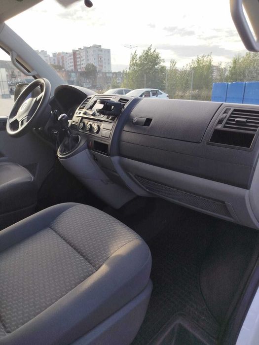 Продам Мікроавтобус"VW"/2012/Т5/3.5т/2,0D/МТ(140к.с)/283 тис.км.