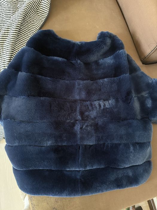 Продам жилетку із наьурального хутра