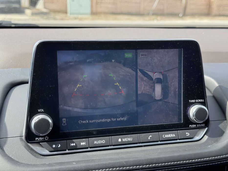 Nissan Rogue SL      2021