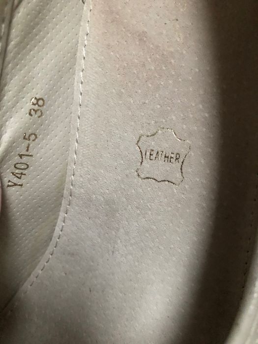 Buty na koturnie
