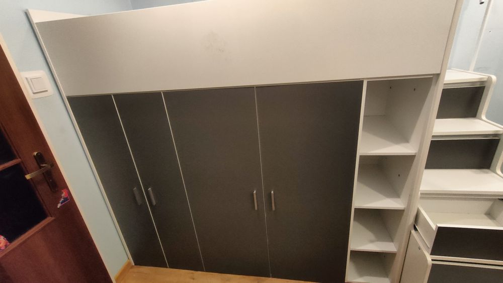 Łóżko piętrowe młodzieżowe z szafą