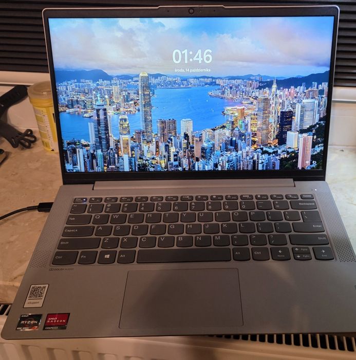 Sprzedam laptop Lenowo ideapad 5 14 cali 16giga ramu