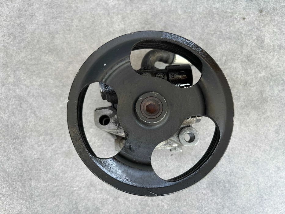 Гідропідсилювач керма ГУР Mazda BK 1.3 1.6 2003-2009