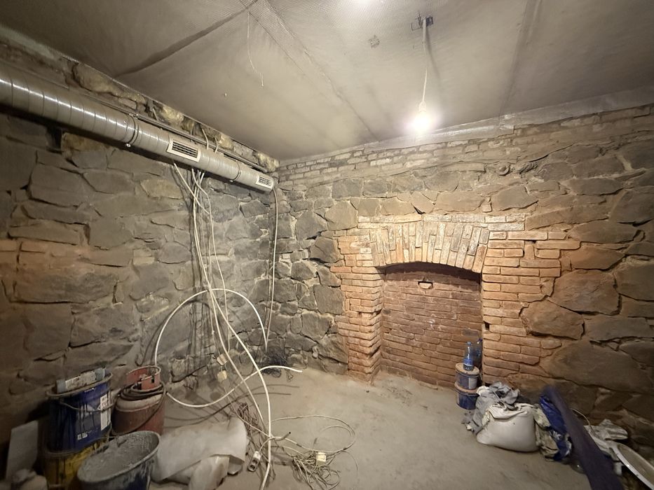 Продаж приміщення на вул. Магістратській, свій вхід, АГО