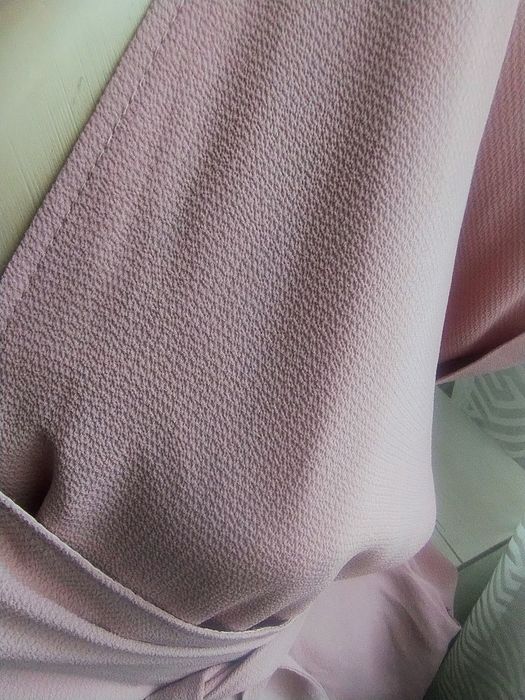 Красива нарядна сукня