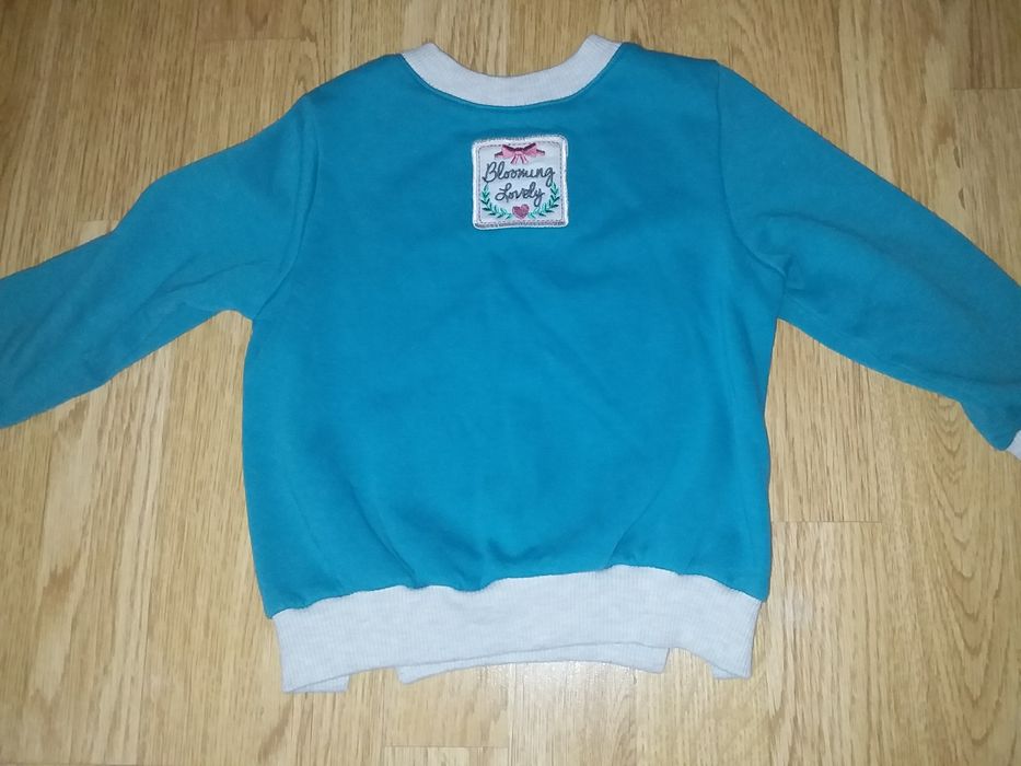 Жилєтка, светрик р-р 2-3