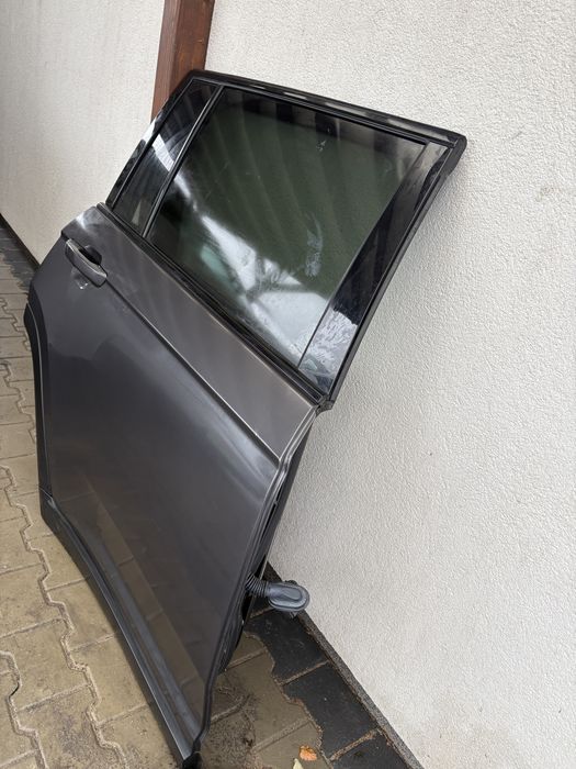 Drzwi prawy tył Jeep Grand Cherokee WL L