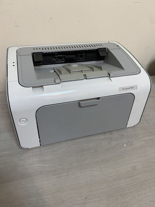 Продам принтер hp p1102 робочий