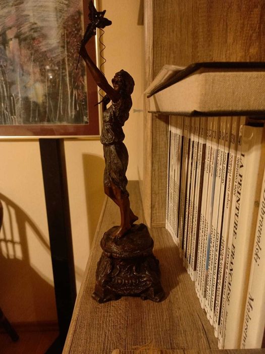 Rzeźba, figura, muza,   brązowienie, XIX w., uzaza