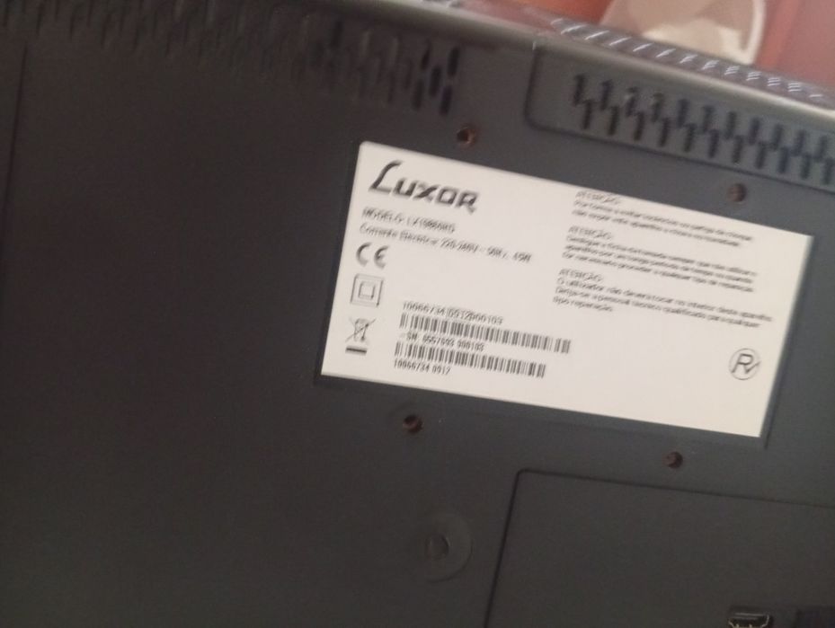 TV LCD Luzor 22 polegadas