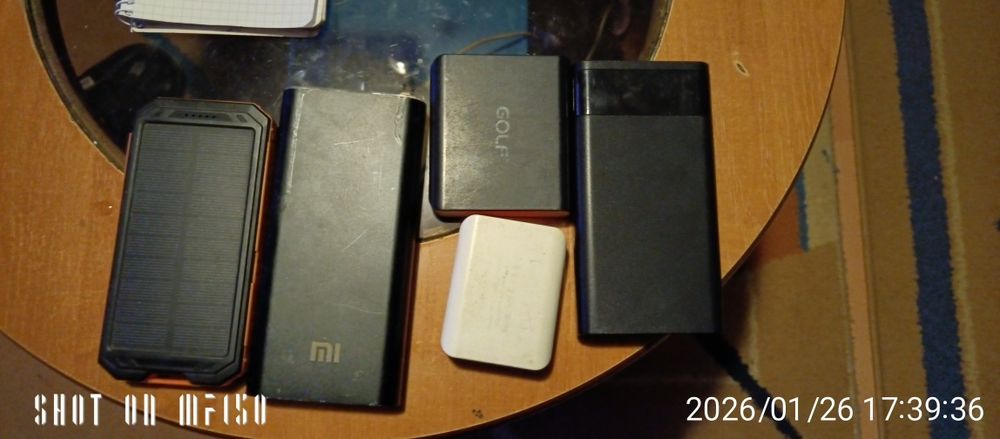 Павербанки різні