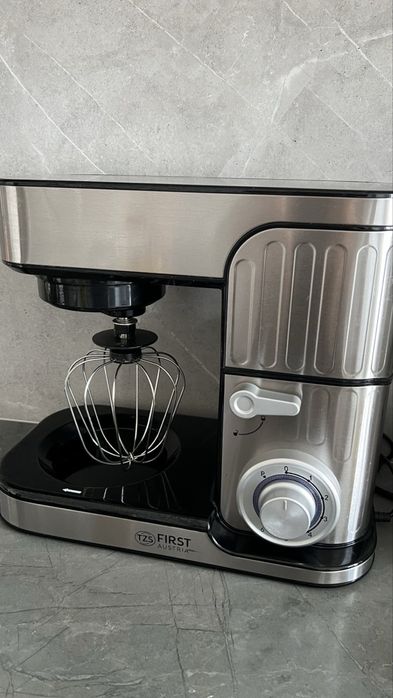 Продам кухонну машину First Austria FA 5259
