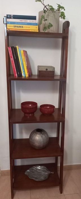 Estante/ prateleiras/ móvel escada
