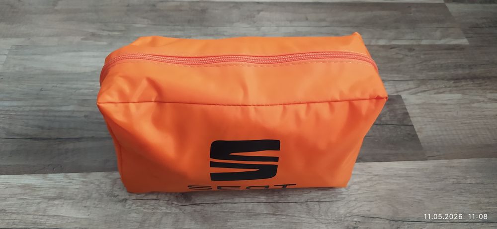 Apteczka trójkąt kamizelka Seat