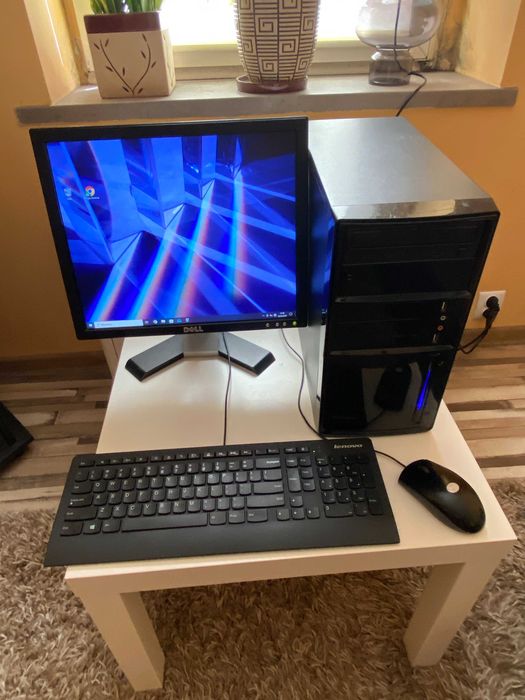 Komputer PC Intel J1900 8GB RAM SSD 240GB + Monitor Dell 17" Windows 10 Pro
