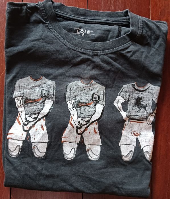 T-shirt preta confortável