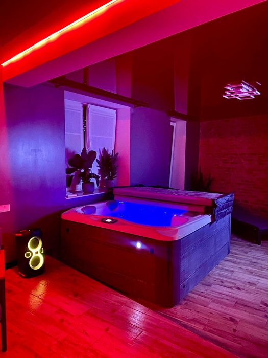 Apartament z prawdziwym jacuzzi