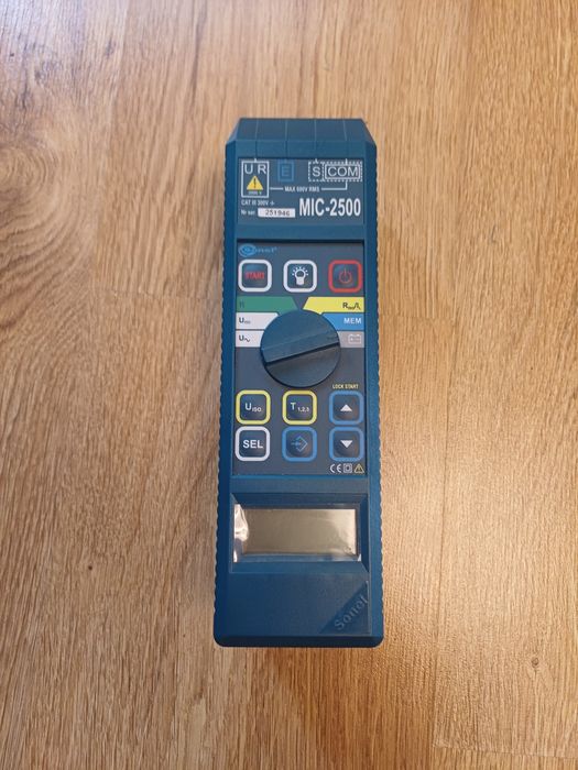 Miernik MIC 2500 Sonel