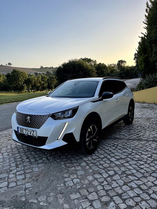 Peugeot e-2008 Allure Pack 50kWh | 2023 | Particular | 1 Dono | Nacional | Histórico Peugeot