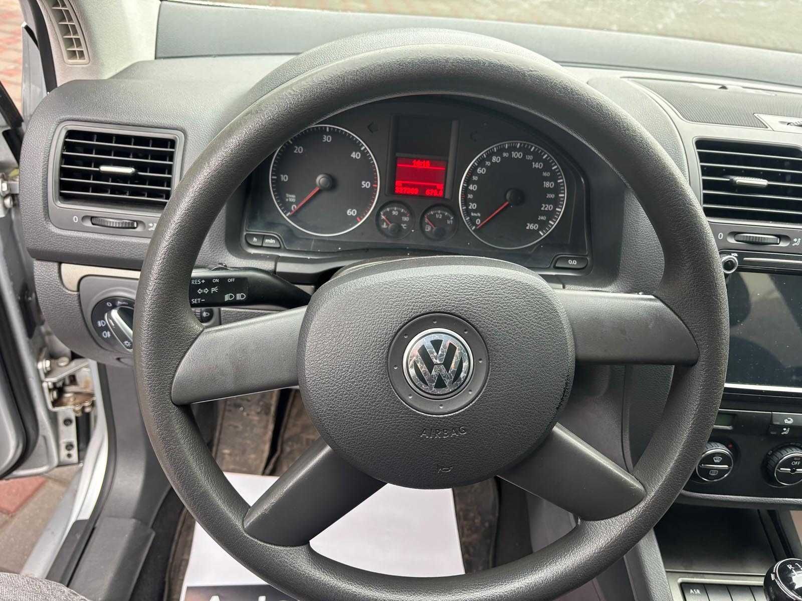 Продам Volkswagen Golf 2005р. #66159: 5 790 $ - Volkswagen