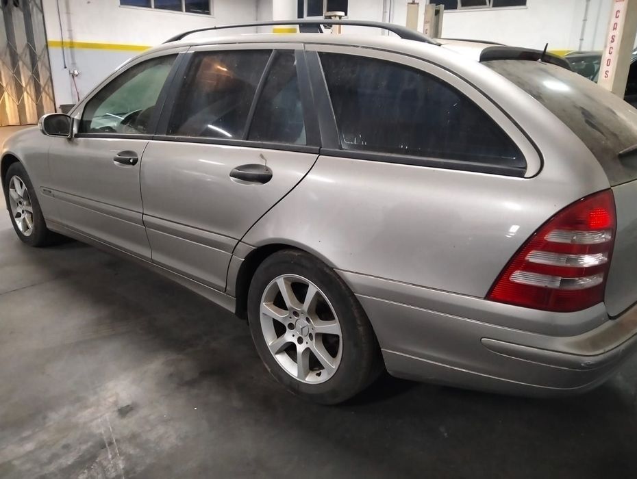 Mercedes-Benz carrinha C220 cdi 150 cv ano 2003