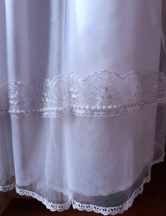 Плаття біле пишне на перше причастя
