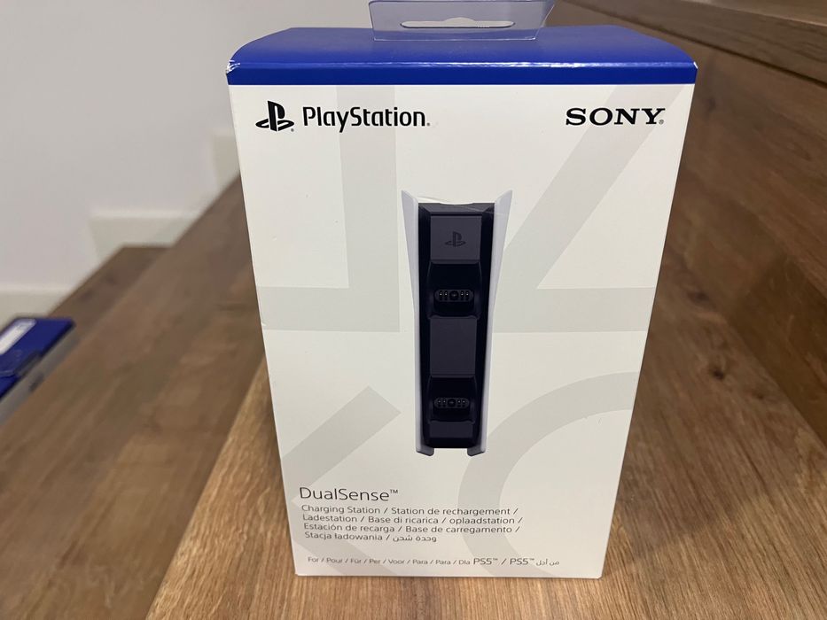 PlayStation 5 DualSense Charging Station (Official) - Novo na caixa