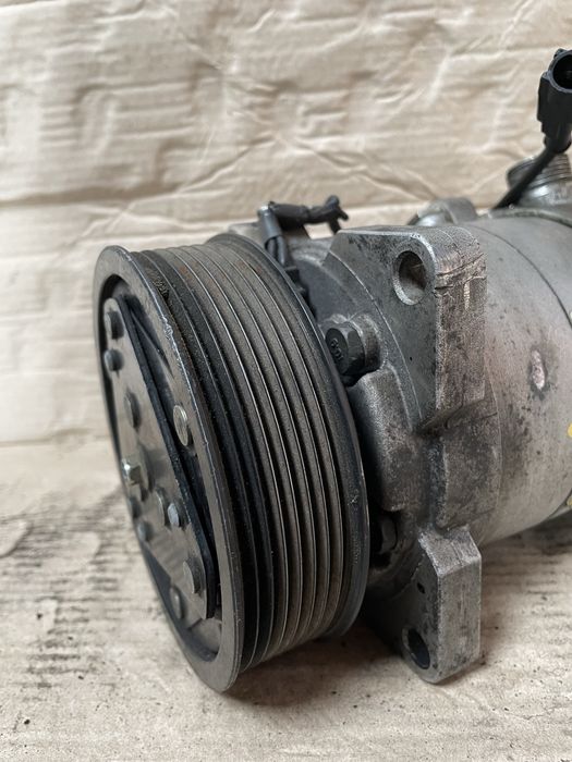 Компресор кондиціонера Renault Master 2.5 dci 015203