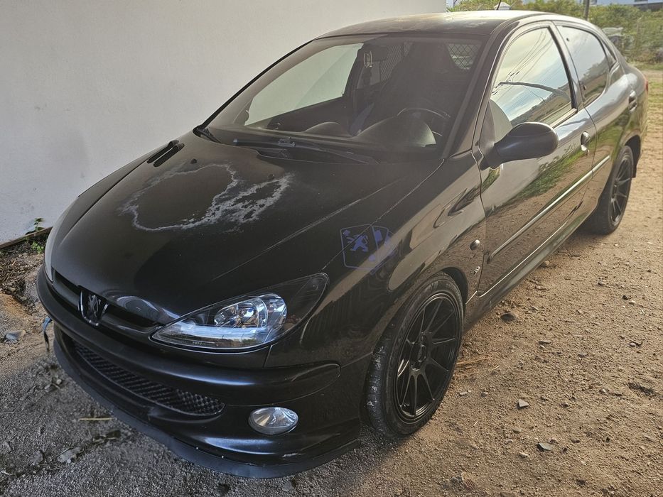 Peugeot 1.6 hatchback