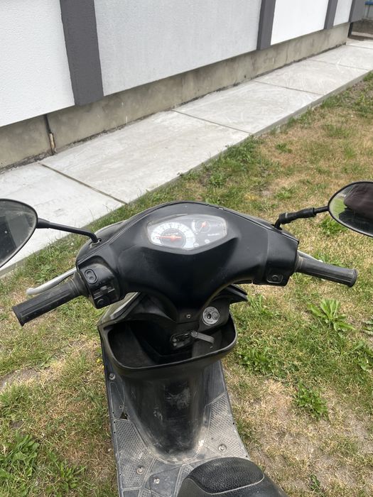Скутер Suzuki v50