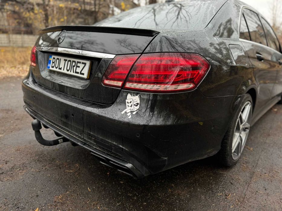 Задня чверть крило W205 седан/четверть задняя крыло С класс