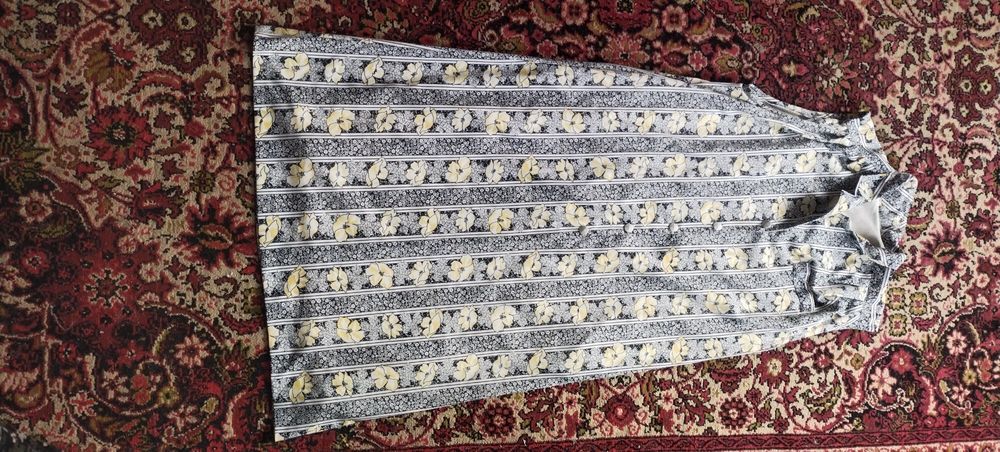 Продам платье летнее