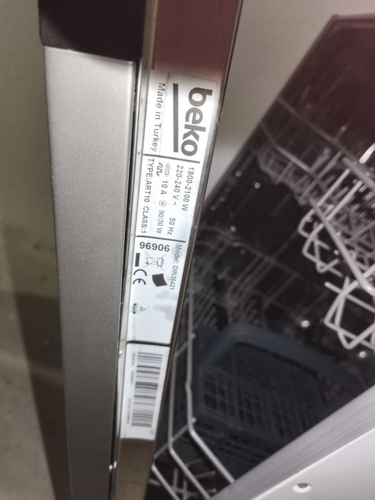 Máquina de lavar loiça encastrável BEKO DIN36421