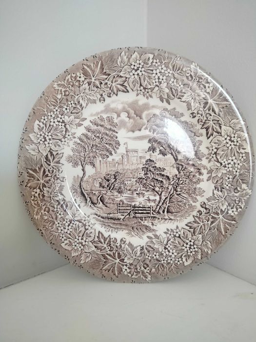 Angielskie talerze z porcelany
