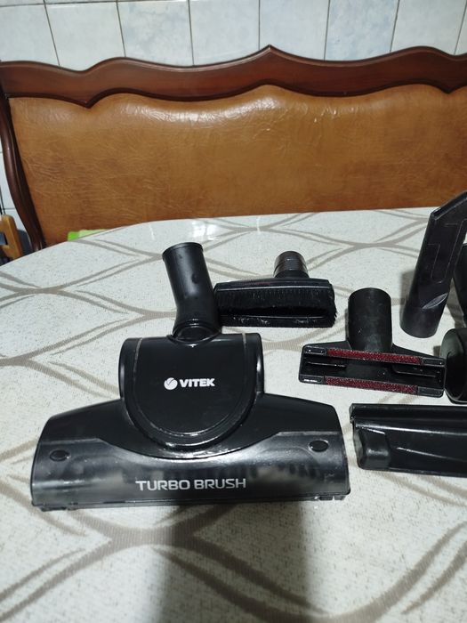 Насадки  для пилососу Vitek i не тільки .